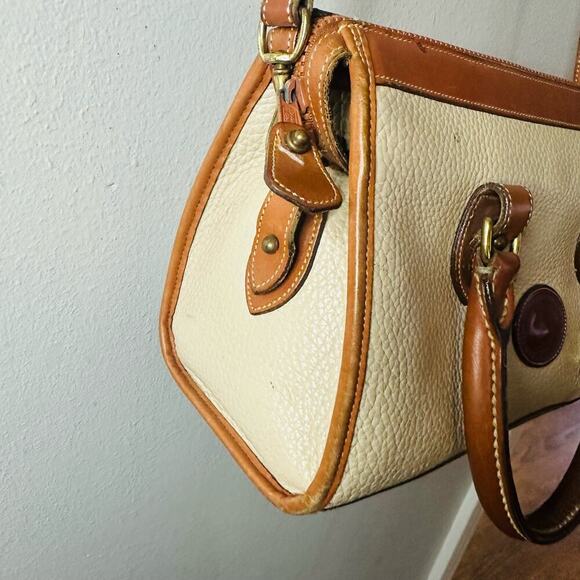 Vintage DOONEY & BOURKE Bone White Tan 1980s Leather Crossbody Straps Handbag - Picture 5 of 14